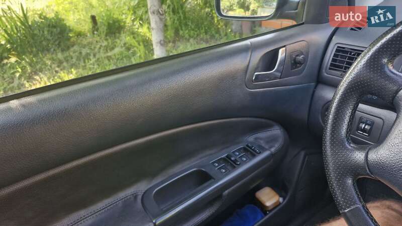 Лифтбек Skoda Octavia 2003 в Ахтырке