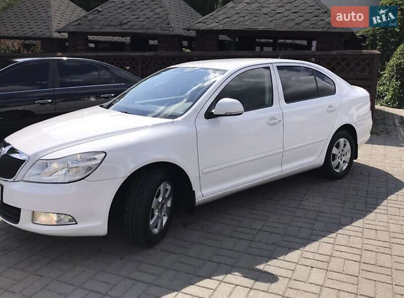Ліфтбек Skoda Octavia 2010 в Кропивницькому