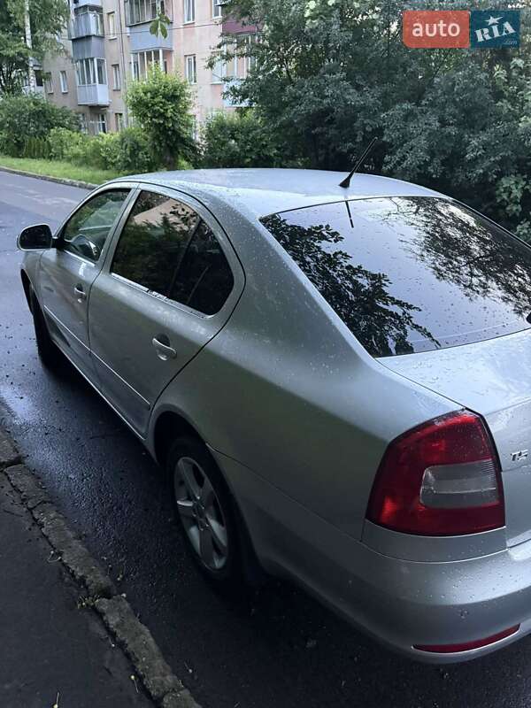 Лифтбек Skoda Octavia 2012 в Львове