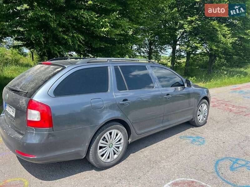 Универсал Skoda Octavia 2011 в Ровно