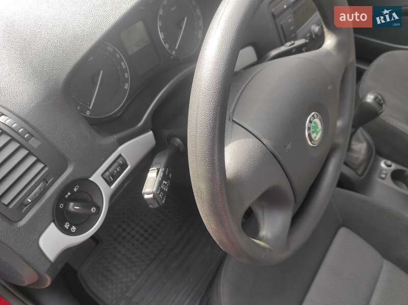 Универсал Skoda Octavia 2006 в Сарнах