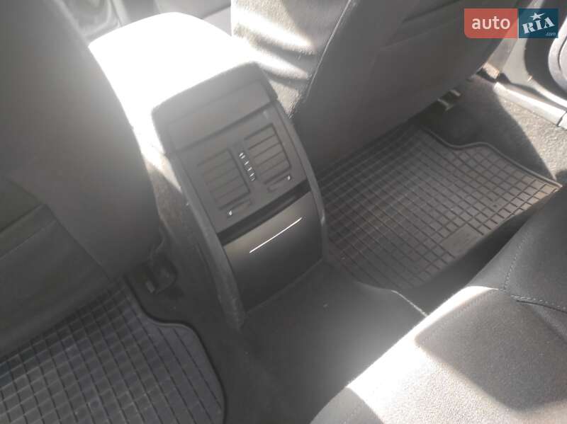 Универсал Skoda Octavia 2006 в Сарнах