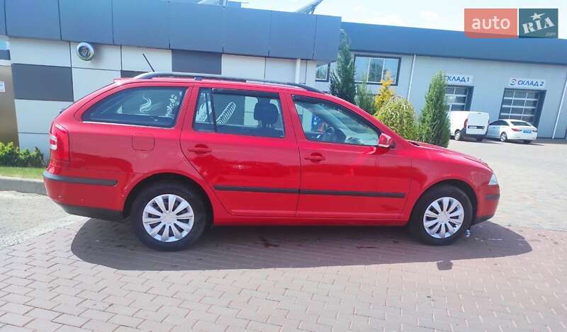 Универсал Skoda Octavia 2006 в Сарнах