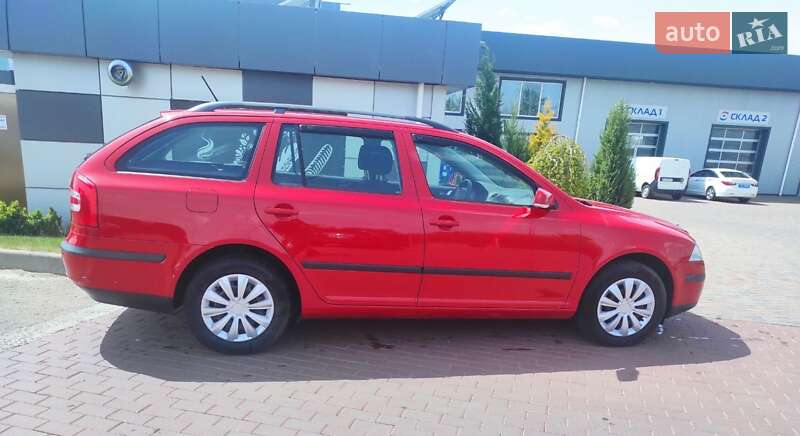 Универсал Skoda Octavia 2006 в Сарнах