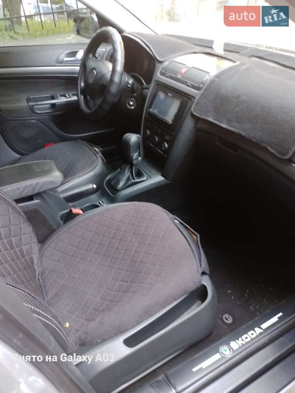 Лифтбек Skoda Octavia 2005 в Днепре