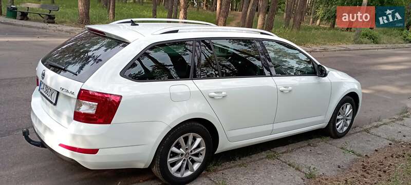 Универсал Skoda Octavia 2016 в Черкассах