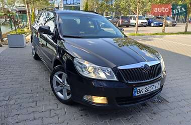 Универсал Skoda Octavia 2009 в Ровно