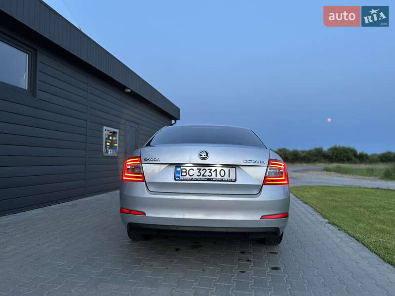 Лифтбек Skoda Octavia 2015 в Львове