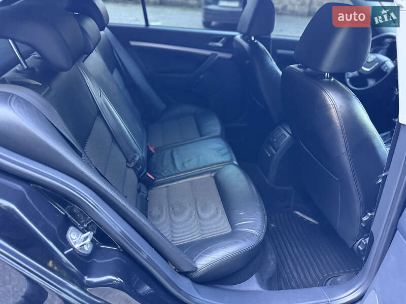 Ліфтбек Skoda Octavia 2012 в Чернівцях