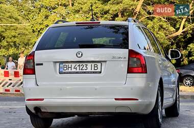 Універсал Skoda Octavia 2012 в 