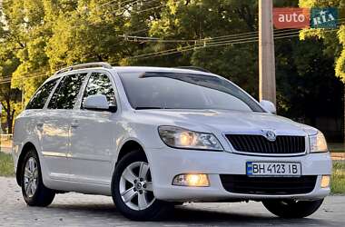 Універсал Skoda Octavia 2012 в 