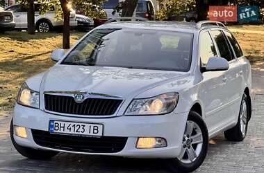 Універсал Skoda Octavia 2012 в 