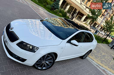 Лифтбек Skoda Octavia 2016 в 