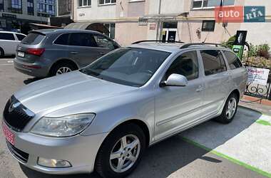 Універсал Skoda Octavia 2009 в Луцьку