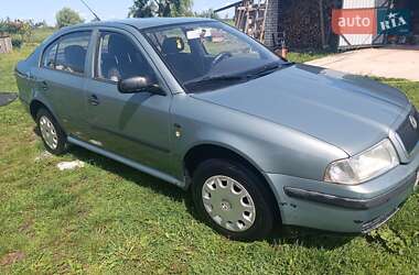 Універсал Skoda Octavia 2001 в Ратному