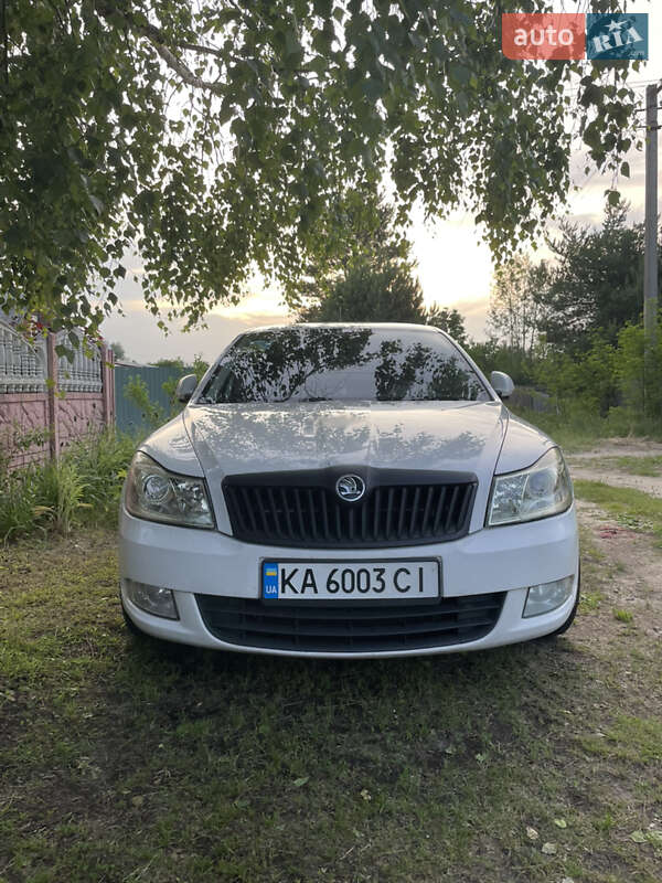 Лифтбек Skoda Octavia 2010 в 