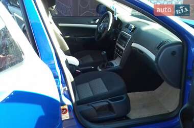 Лифтбек Skoda Octavia 2009 в 