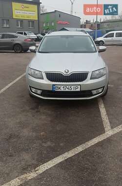 Универсал Skoda Octavia 2016 в Ровно