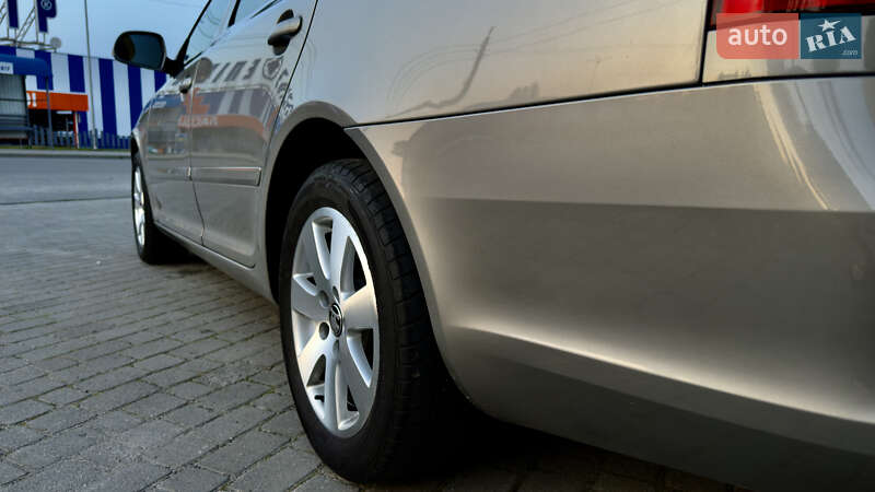 Універсал Skoda Octavia 2013 в Шепетівці