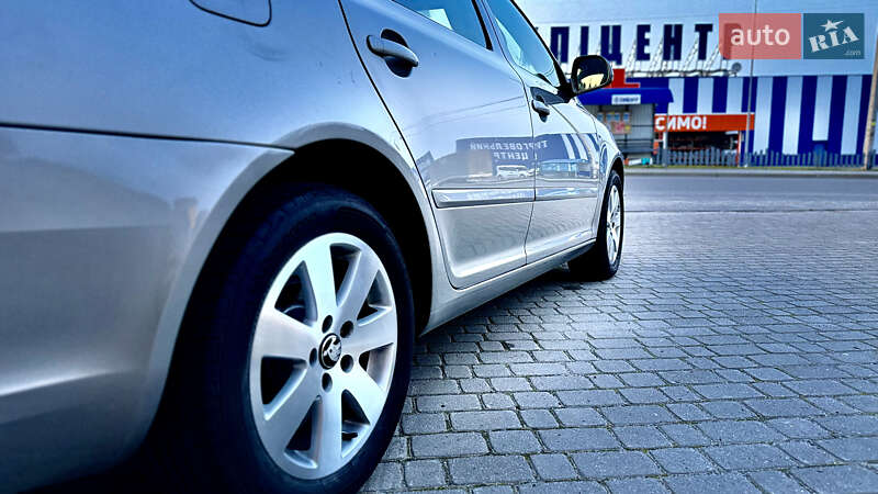 Універсал Skoda Octavia 2013 в Шепетівці