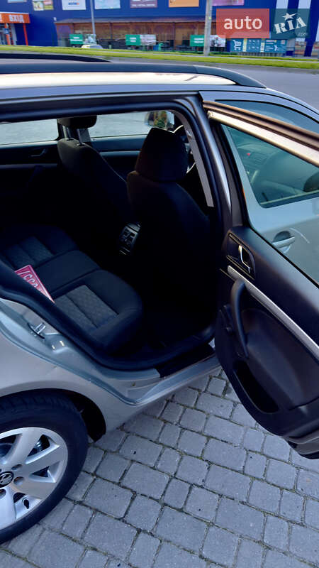 Універсал Skoda Octavia 2013 в Шепетівці