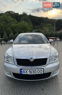 Универсал Skoda Octavia 2010 в Полтаве