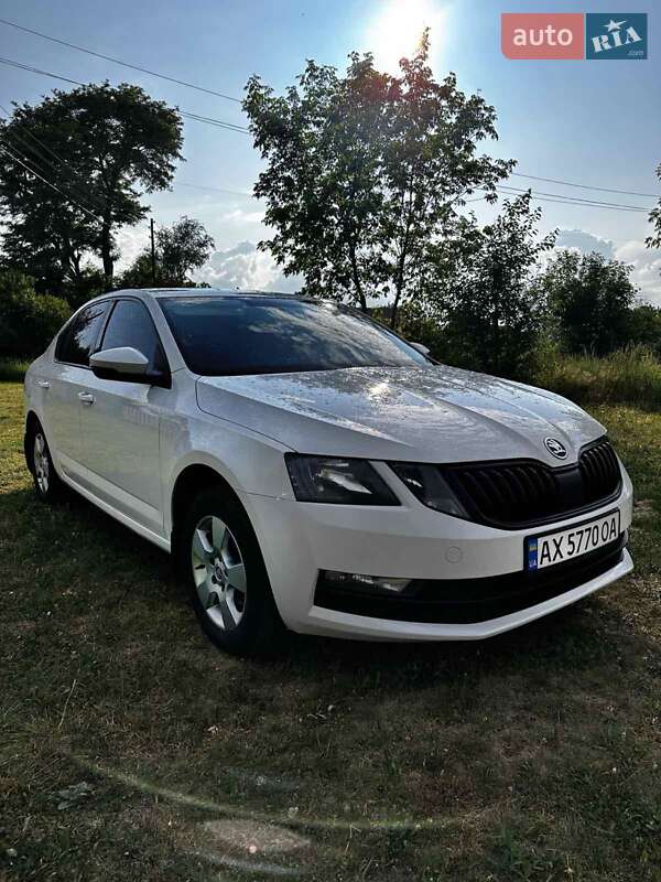 Лифтбек Skoda Octavia 2019 в Балаклее