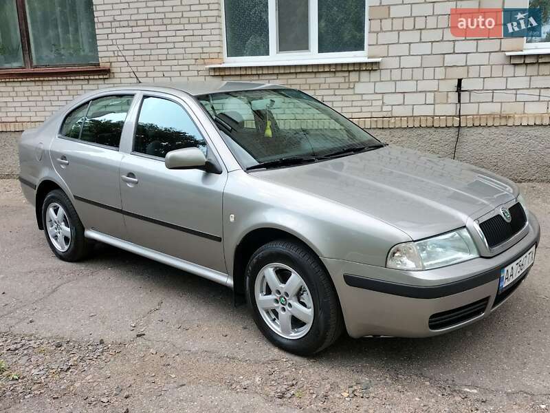 Лифтбек Skoda Octavia 2008 в 