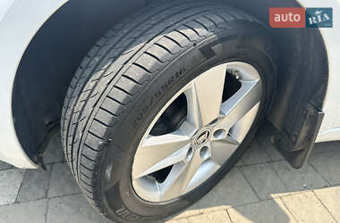 Лифтбек Skoda Octavia 2015 в 