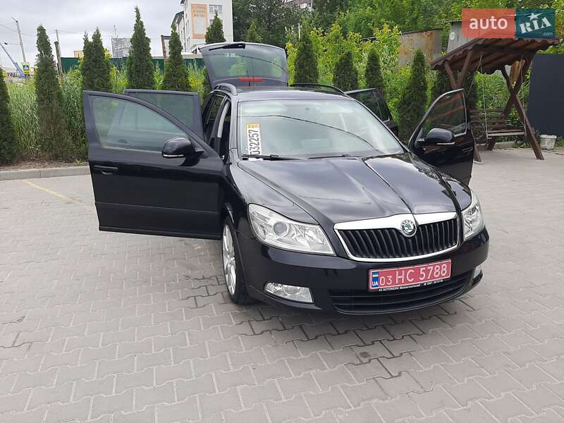 Універсал Skoda Octavia 2012 в 