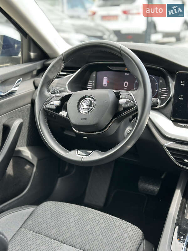 Универсал Skoda Octavia 2021 в Ивано-Франковске