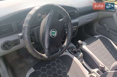 Универсал Skoda Octavia 2001 в 