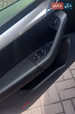 Ліфтбек Skoda Octavia 2020 в 