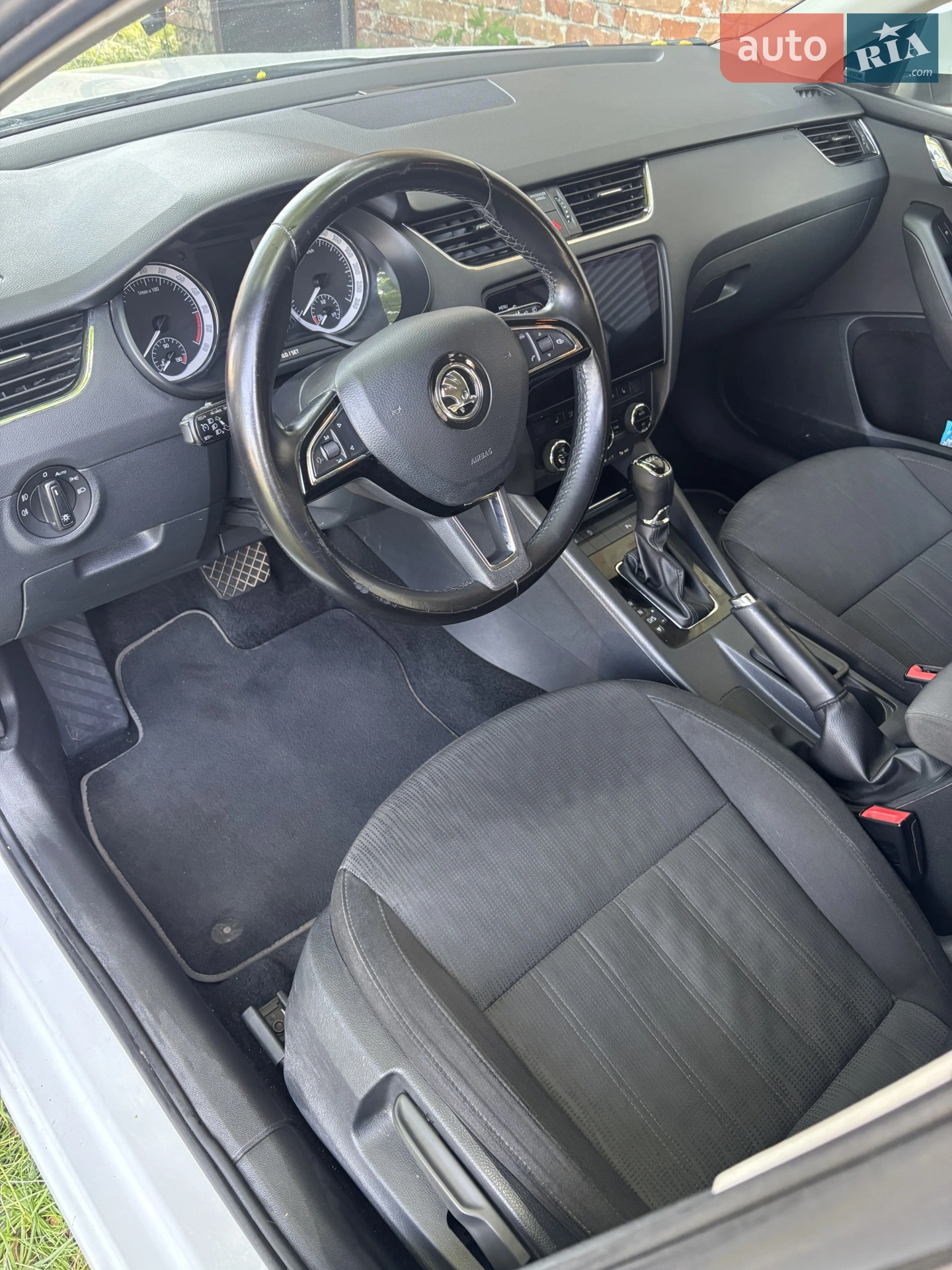2017 Skoda Octavia - мініатюра 32