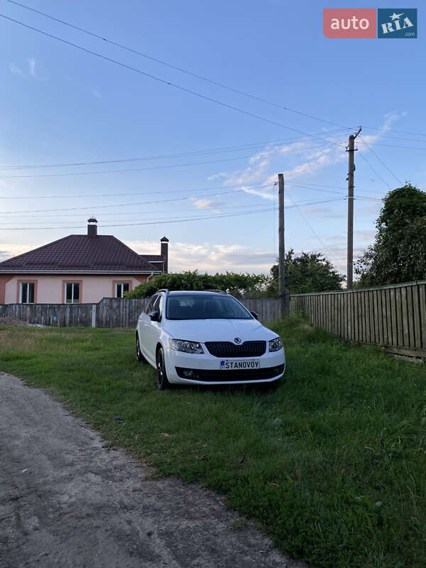 Універсал Skoda Octavia 2016 в Чернігові