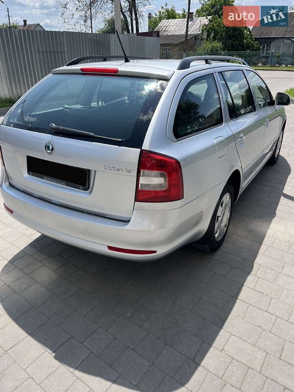 Універсал Skoda Octavia 2010 в Дубні фото 2 Універсал Skoda Octavia 2010 в Дубні