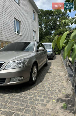 Лифтбек Skoda Octavia 2010 в 