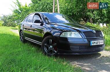 Лифтбек Skoda Octavia 2004 в 