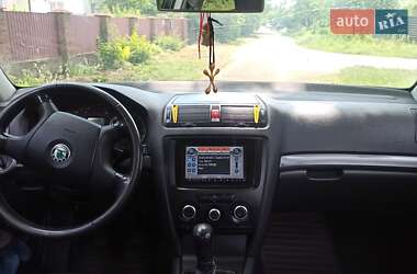 Лифтбек Skoda Octavia 2004 в 