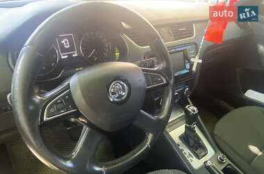Універсал Skoda Octavia 2014 в Ужгороді