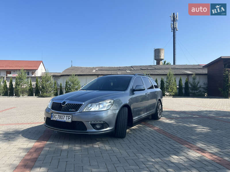 Универсал Skoda Octavia 2012 в Золочеве