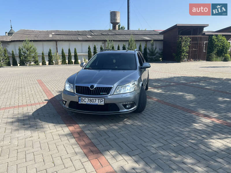 Универсал Skoda Octavia 2012 в Золочеве