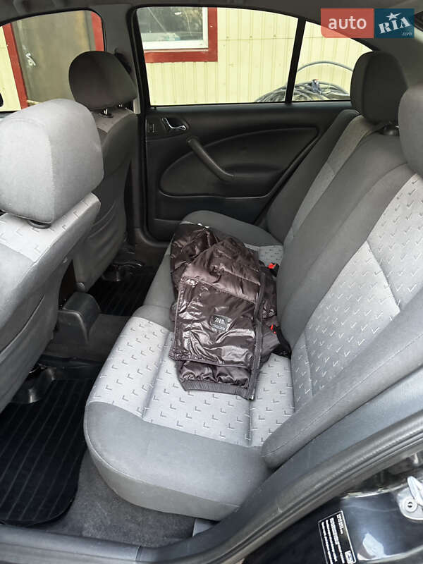 Ліфтбек Skoda Octavia 2006 в Києві