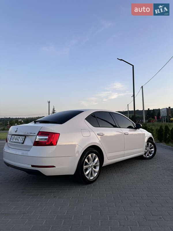 Ліфтбек Skoda Octavia 2017 в Золочеві
