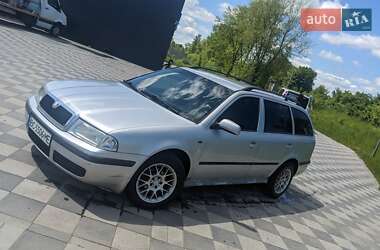 Универсал Skoda Octavia 2001 в Самборе