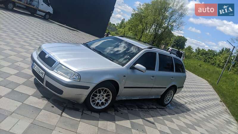 Универсал Skoda Octavia 2001 в Самборе