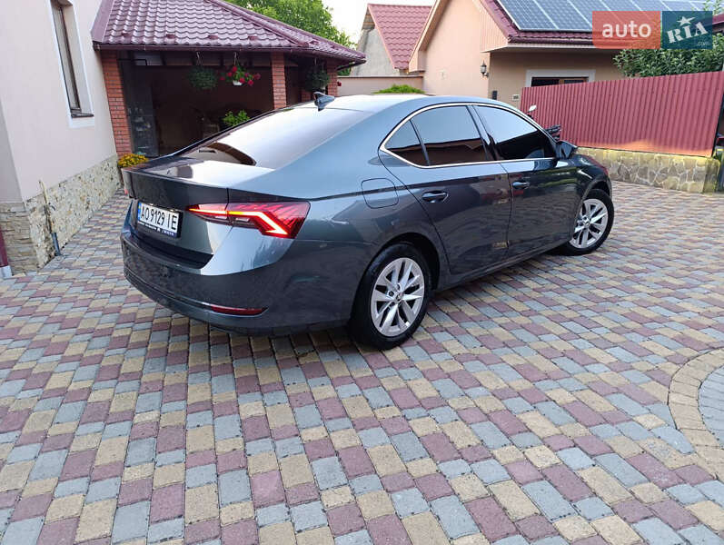 Лифтбек Skoda Octavia 2021 в Виноградове