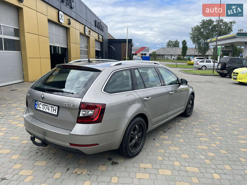 Универсал Skoda Octavia 2019 в Самборе