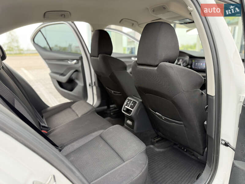 Ліфтбек Skoda Octavia 2020 в Дніпрі фото 26 Ліфтбек Skoda Octavia 2020 в Дніпрі