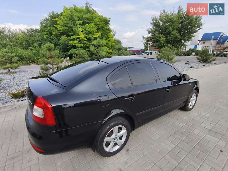 Лифтбек Skoda Octavia 2011 в Днепре